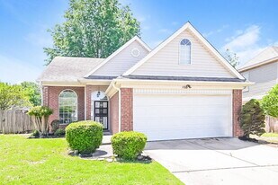 9819 Michael Lee Cove in Olive Branch, MS - Building Photo