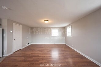 3125 Clover Dr in Plainfield, IN - Foto de edificio - Building Photo