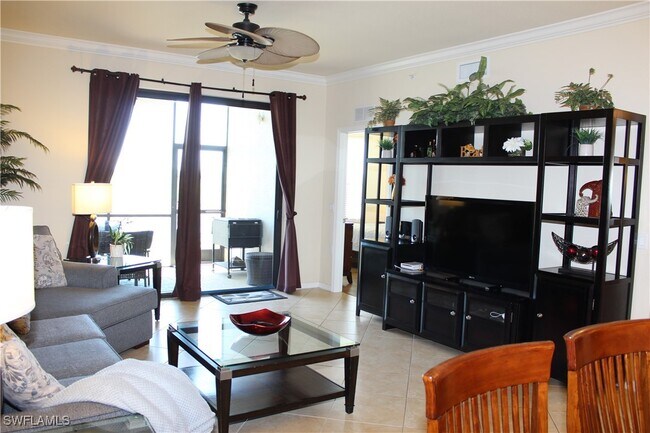 10056 Siesta Bay Dr