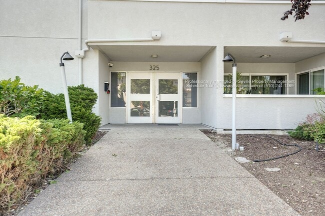 property at 325 Kitty Hawk Rd