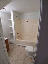 5014 Ancil Rd in Toledo, OH - Building Photo