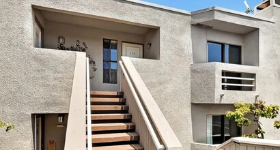 12556 Montecito Rd in Seal Beach, CA - Building Photo - Building Photo