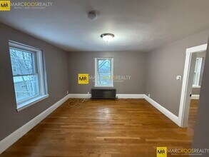 184 Gladstone St, Unit Gladstone St in Boston, MA - Building Photo - Building Photo