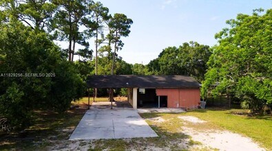 2511 S Jenkins Rd in Fort Pierce, FL - Building Photo - Building Photo
