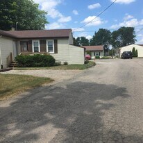 3464 W Shiawassee Ave, Unit #7 in Fenton, MI - Building Photo