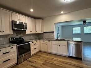 204 SE 2nd Ave in Boynton Beach, FL - Building Photo - Building Photo