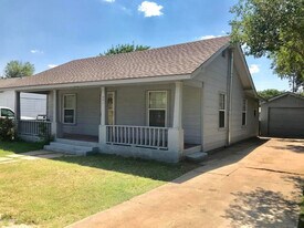 1602 S Ong St in Amarillo, TX - Building Photo