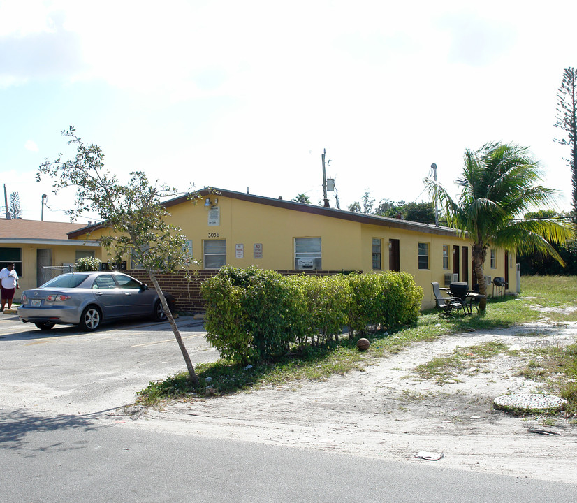 3036 NW 2nd St in Pompano Beach, FL - Building Photo