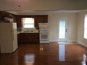 564 Briarwood Dr in Clarksville, TN - Building Photo - Building Photo