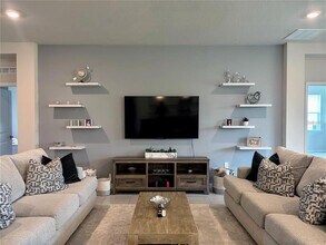 18108 Fattoria Ter in Bradenton, FL - Building Photo - Building Photo