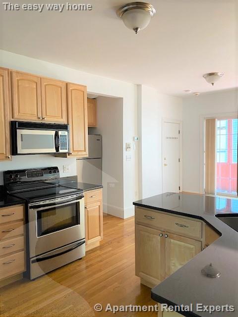 20 Marcella St, Unit 4 in Cambridge, MA - Building Photo