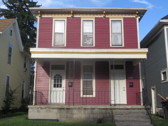 1219 Fulton St in Fort Wayne, IN - Foto de edificio - Building Photo