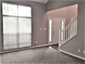 9255 Heritage Glen Dr in Miamisburg, OH - Foto de edificio - Building Photo