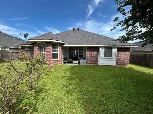 208 Afton Pl in Bossier City, LA - Building Photo - Building Photo