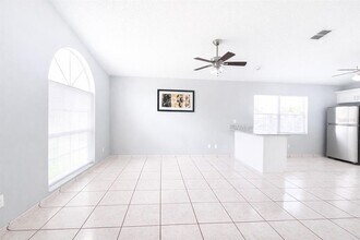 7915 Tumbleweed Ct in Orlando, FL - Building Photo - Building Photo