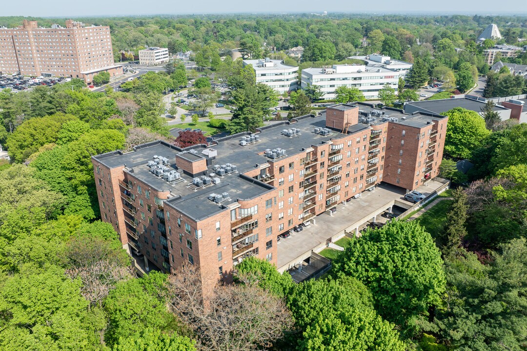 Breyer Estates Condos in Elkins Park, PA - Foto de edificio