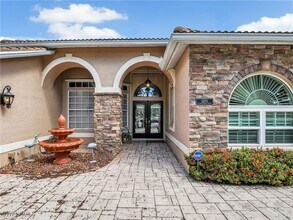 9560 Cedar Creek Dr in Bonita Springs, FL - Building Photo - Building Photo