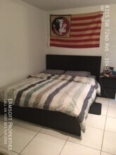 8315 SW 72nd Ave in Miami, FL - Building Photo - Building Photo