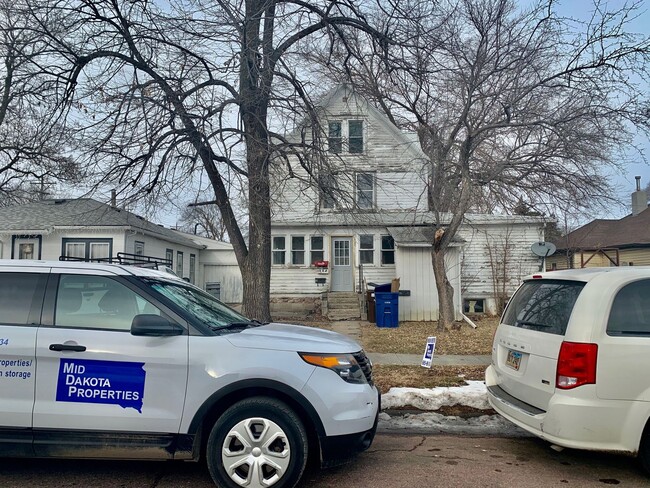 property at 1004 E 4th Ave