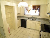 16314 Sinaloa Dr photo'