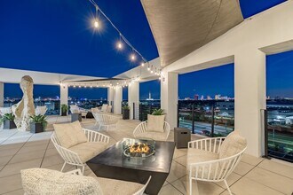 The Apex @Meadows in Las Vegas, NV - Building Photo - Building Photo