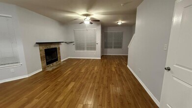 400 West St in Hutto, TX - Building Photo - Building Photo