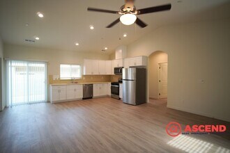 8609 Frankie Lou St in Bakersfield, CA - Building Photo - Building Photo