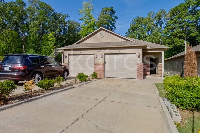 2216 Perry St in Little Rock, AR - Foto de edificio