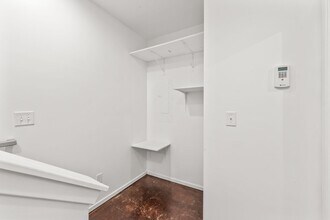 921 Westbrook Dr in Charlotte, NC - Building Photo - Building Photo