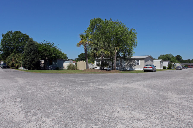 Lakeside Mobile Home Park in Charleston, SC - Building Photo - Building Photo