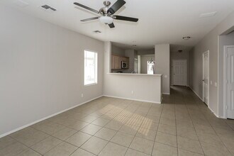 11722 W Lincoln St in Avondale, AZ - Building Photo - Building Photo