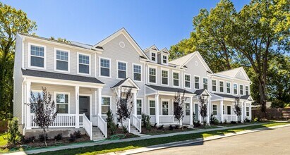 104 Grover Ct in Mooresville, NC - Building Photo - Building Photo