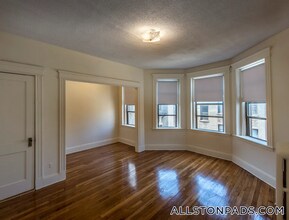 1144 Commonwealth Ave in Boston, MA - Building Photo - Building Photo