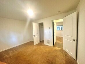 1616 N 175th St in Shoreline, WA - Building Photo - Building Photo