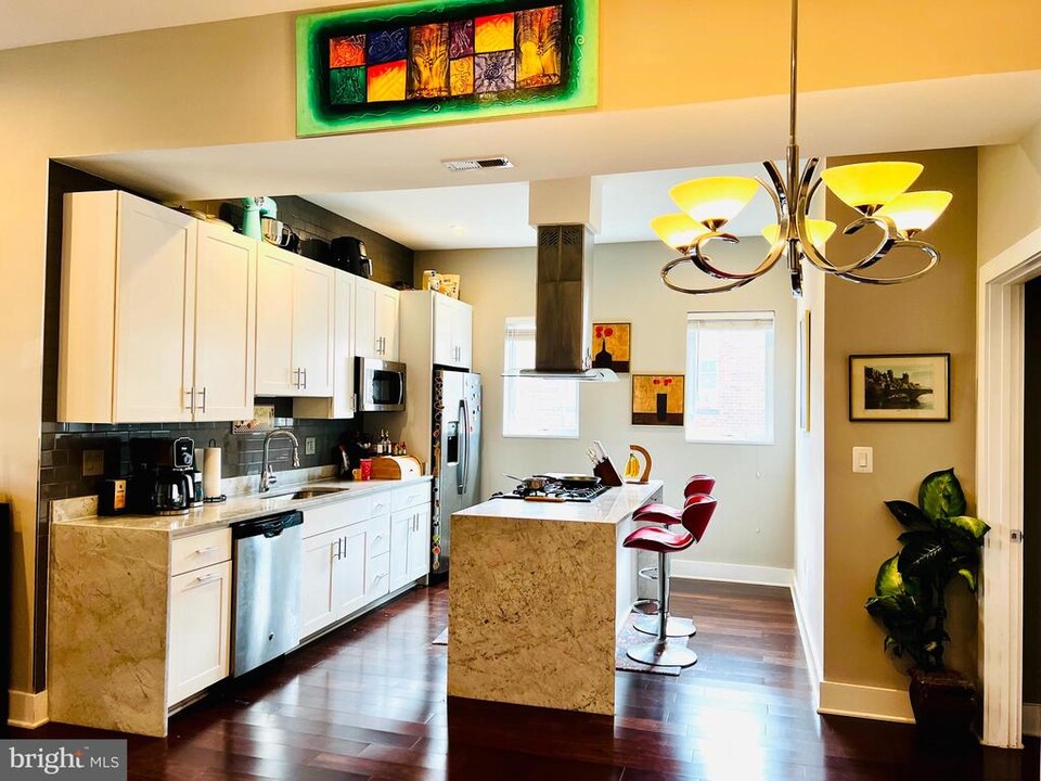 110 Gallatin St NW in Washington, DC - Building Photo