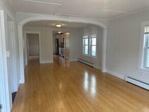 5 Charter St in Exeter, NH - Building Photo - Building Photo