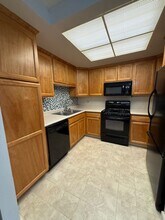 971 Santa Cruz Way in Rohnert Park, CA - Building Photo - Building Photo