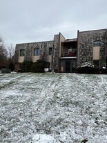 977 Village Round in Allentown, PA - Building Photo