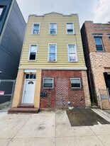 2264 Pacific St in Brooklyn, NY - Building Photo