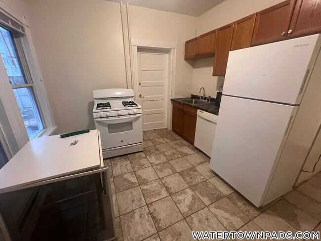 86 Prentiss St in Watertown, MA - Building Photo - Building Photo