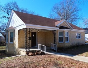 1014 Mockingbird Ln in Tyler, TX - Building Photo - Building Photo