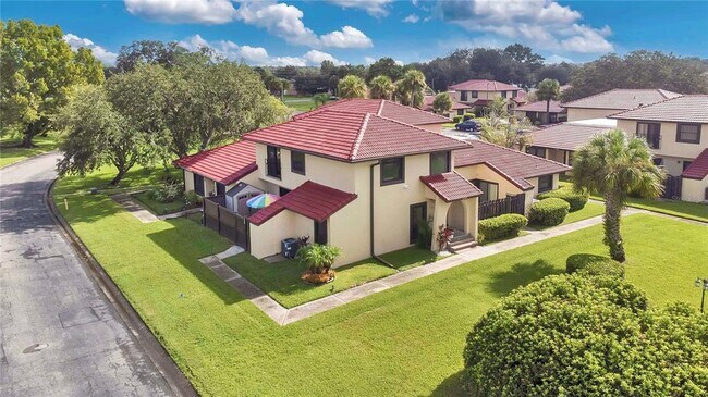 435 Hunter Cir