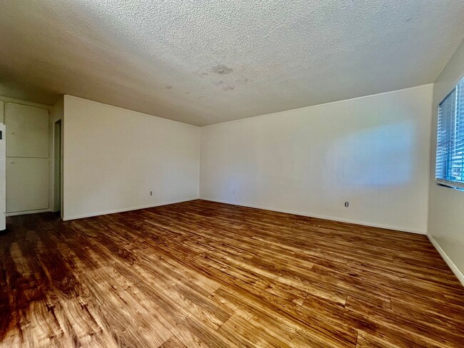 1052-1054 Golden Rd in Encinitas, CA - Building Photo - Building Photo