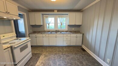 1410 Plank Rd in Jeffersonville, IN - Building Photo - Building Photo