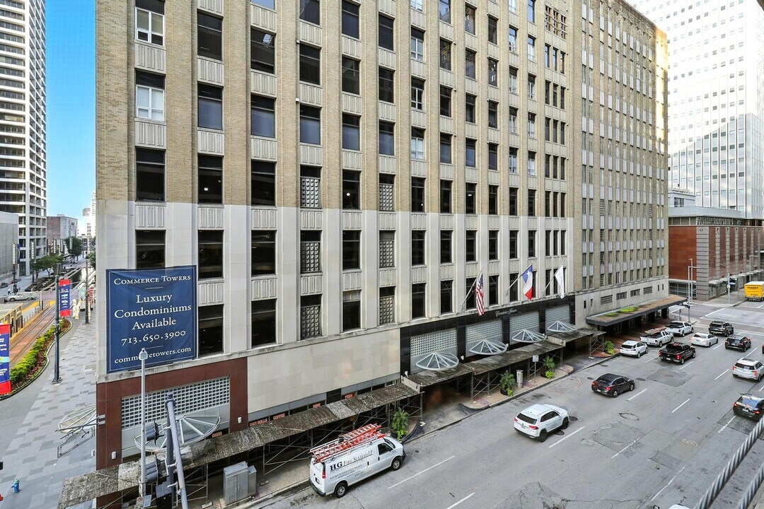 914 Main St in Houston, TX - Building Photo