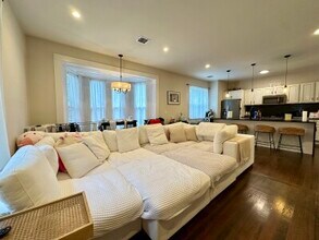 17 Playstead Rd in Boston, MA - Building Photo - Building Photo