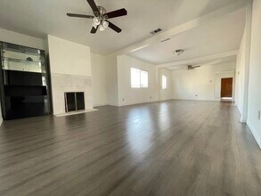 3831 Drysdale Ave in Los Angeles, CA - Foto de edificio - Building Photo