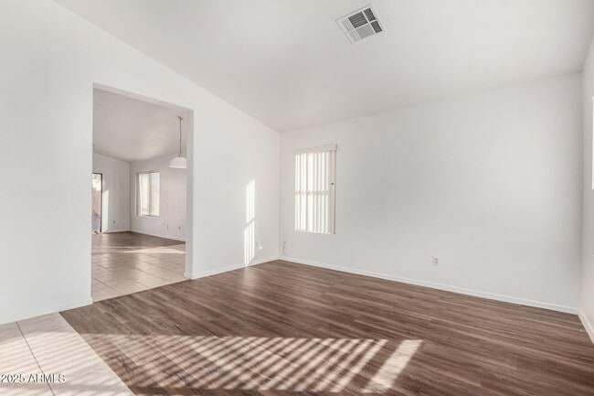 15928 W Smokey Dr in Surprise, AZ - Building Photo - Building Photo