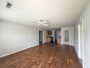 2562-2562 E Morris Dr in Columbia, MO - Building Photo - Building Photo