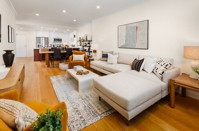 Hancock Village in Chestnut Hill, MA - Foto de edificio - Building Photo